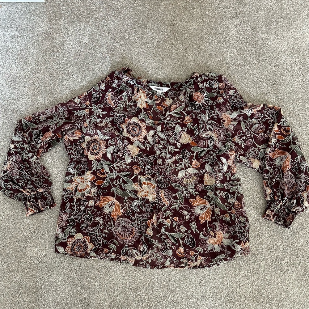 BB Dakota Flowered Blouse